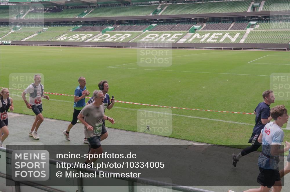 13.09.2026 - 21. swb-Marathon Bremen Michael Burmester http://msf.ph/oto/10334005 13.09.2026 13:07:16 Laufen im Stadion 109, 132, 156, 217, 287, 303, 310, 372, 430, 454, 489, 578, 607, 613, 682, 716, 784, 800, 808, 809, 831, 834, 846, 911, 922, 1083, 1173, 1189, 1205, 1210, 1274, 1322, 1364, 1365, 1369, 1387, 1395, 1437, 1532, 1533, 1545, 1574, 1581, 1600, 1823, 1831, 1841, 1848, 1854, 1871, 1909, 1926, 1938, 2003, 2070, 2076, 2090, 2219, 2275, 2283, 2318, 2355, 2356, 2393, 2405, 2440, 2492, 2565, 2611, 2699, 2707, 2721, 2731, 2755, 2802, 2818, 2831, 2866, 2902, 2911, 2949, 2960 meine-sportfotos.de