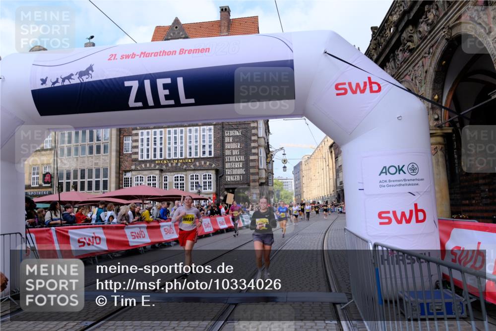 13.09.2026 - 21. swb-Marathon Bremen Tim E. http://msf.ph/oto/10334026 13.09.2026 11:05:58 Ziel 10168, 10238, 10259, 10260, 10305, 10457, 10864, 11024, 11314, 11387, 11520, 11521, 11724, 11791, 11892, 11947, 12156, 12273, 12330, 12362, 12378, 12501, 12523, 12773 meine-sportfotos.de