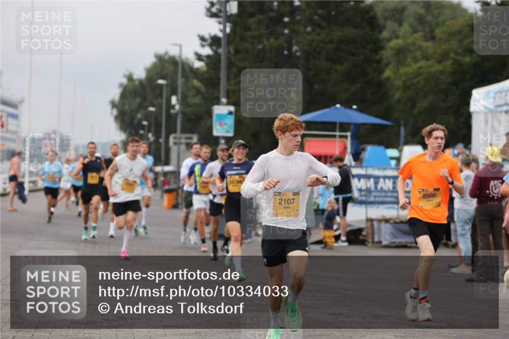13.09.2026 - Kiel Lauf Andreas Tolksdorf http://msf.ph/oto/10334033 13.09.2026 09:52:06 Kiellinie 10784, 38, 2107, 8566 meine-sportfotos.de
