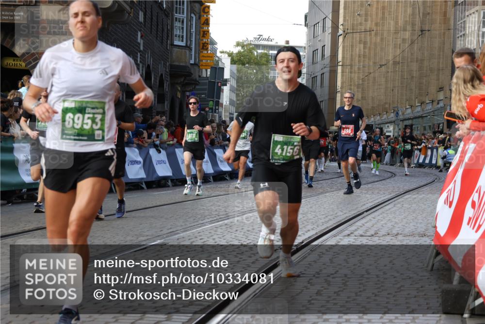 13.09.2026 - 21. swb-Marathon Bremen Strokosch-Dieckow http://msf.ph/oto/10334081 13.09.2026 13:17:03 Ziel 472, 675, 696, 734, 816, 827, 985, 2473, 2474, 2809, 3716, 3961, 4135, 4137, 4485, 5255, 5772, 6049, 6367, 6531, 6535, 7387, 7875, 2052, 4805, 6624, 6734, 6759, 7284, 8111, 8418 meine-sportfotos.de