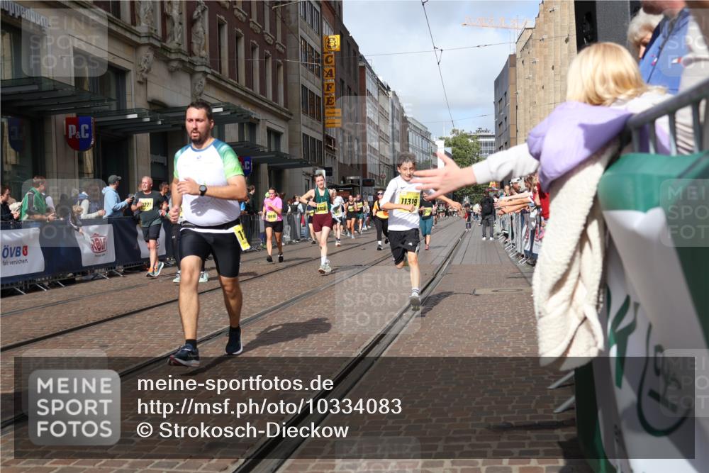 13.09.2026 - 21. swb-Marathon Bremen Strokosch-Dieckow http://msf.ph/oto/10334083 13.09.2026 11:03:59 Ziel 10182, 10245, 10291, 10390, 10516, 10526, 10613, 10671, 10672, 10755, 10913, 11214, 11215, 11221, 11248, 11318, 11336, 11410, 11539, 11720, 11726, 11740, 11909, 12001, 12009, 12103, 12113, 12276, 12929, 10090, 10091, 10152, 10327, 10357, 10403, 10429, 10569, 10607, 10659, 10720, 10726, 10796, 10912, 10913, 10918, 10950, 11149, 11319, 11325, 11451, 11470, 11471, 11511, 11595, 11618, 11868, 11967, 12074, 12140, 12260, 12392, 12433, 12504 meine-sportfotos.de