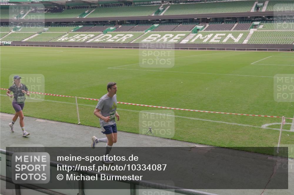 13.09.2026 - 21. swb-Marathon Bremen Michael Burmester http://msf.ph/oto/10334087 13.09.2026 13:07:28 Laufen im Stadion 109, 132, 156, 287, 303, 310, 372, 430, 454, 489, 551, 578, 607, 613, 682, 716, 784, 800, 808, 809, 831, 834, 846, 884, 911, 922, 1083, 1173, 1189, 1205, 1210, 1285, 1322, 1364, 1365, 1369, 1387, 1395, 1437, 1532, 1545, 1574, 1600, 1688, 1823, 1831, 1841, 1848, 1854, 1871, 1909, 1926, 1938, 2003, 2070, 2090, 2215, 2219, 2275, 2283, 2318, 2355, 2356, 2366, 2393, 2405, 2440, 2492, 2565, 2611, 2699, 2707, 2721, 2731, 2755, 2782, 2802, 2818, 2831, 2866, 2902, 2911, 2949, 2960 meine-sportfotos.de
