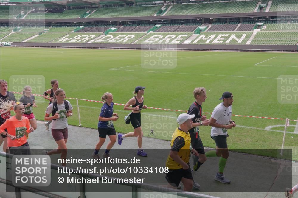 13.09.2026 - 21. swb-Marathon Bremen Michael Burmester http://msf.ph/oto/10334108 13.09.2026 13:07:33 Laufen im Stadion 109, 132, 156, 287, 303, 310, 372, 454, 489, 551, 578, 607, 613, 682, 716, 800, 808, 809, 831, 834, 846, 884, 911, 922, 1083, 1173, 1189, 1205, 1210, 1285, 1322, 1364, 1365, 1369, 1387, 1395, 1437, 1532, 1545, 1574, 1600, 1688, 1823, 1831, 1841, 1848, 1854, 1871, 1909, 1926, 1938, 2003, 2070, 2090, 2215, 2219, 2275, 2283, 2318, 2356, 2366, 2405, 2440, 2492, 2565, 2611, 2635, 2699, 2707, 2721, 2731, 2755, 2782, 2802, 2818, 2831, 2866, 2902, 2911, 2949, 2960 meine-sportfotos.de