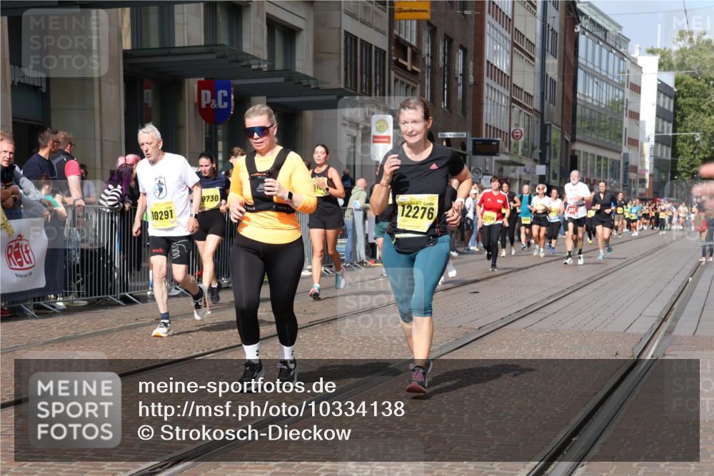 13.09.2026 - 21. swb-Marathon Bremen Strokosch-Dieckow http://msf.ph/oto/10334138 13.09.2026 11:04:03 Ziel 10160, 10182, 10245, 10291, 10390, 10526, 10613, 10711, 10755, 11214, 11215, 11221, 11248, 11336, 11410, 11539, 11720, 11726, 11740, 11761, 12001, 12009, 12113, 12276, 12929, 10152, 10357, 10390, 10403, 10429, 10516, 10607, 10659, 10671, 10672, 10720, 10726, 10796, 10912, 10913, 10918, 11149, 11318, 11319, 11325, 11451, 11470, 11471, 11511, 11618, 11868, 11909, 11967, 12103, 12113, 12140, 12260, 12392, 12433, 12504 meine-sportfotos.de