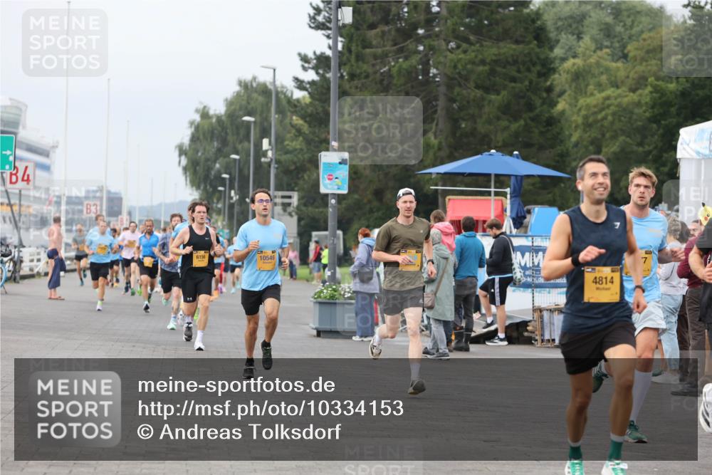 13.09.2026 - Kiel Lauf Andreas Tolksdorf http://msf.ph/oto/10334153 13.09.2026 09:52:11 Kiellinie 4, 3, 6156, 10549, 7, 4814 meine-sportfotos.de