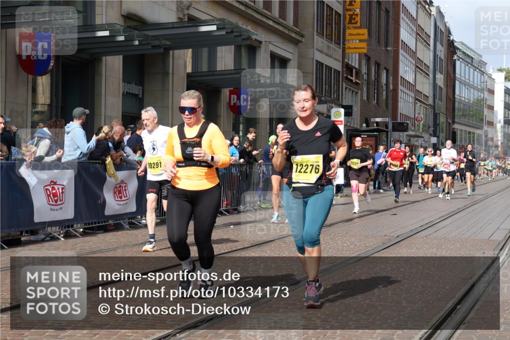 13.09.2026 - 21. swb-Marathon Bremen Strokosch-Dieckow http://msf.ph/oto/10334173 13.09.2026 11:04:03 Ziel 10160, 10182, 10245, 10291, 10390, 10526, 10613, 10711, 10755, 11214, 11215, 11221, 11248, 11336, 11410, 11539, 11720, 11726, 11740, 11761, 12001, 12009, 12113, 12276, 12929, 10152, 10357, 10390, 10403, 10429, 10516, 10607, 10659, 10671, 10672, 10720, 10726, 10796, 10912, 10913, 10918, 11149, 11318, 11319, 11325, 11451, 11470, 11471, 11511, 11618, 11868, 11909, 11967, 12103, 12113, 12140, 12260, 12392, 12433, 12504 meine-sportfotos.de
