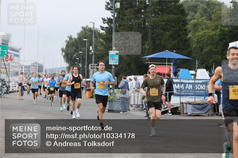 13.09.2026 - Kiel Lauf Andreas Tolksdorf http://msf.ph/oto/10334178 13.09.2026 09:52:12 Kiellinie 4, 3, 11169, 6156, 10549, 481 meine-sportfotos.de