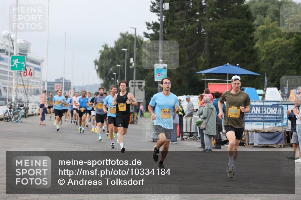 13.09.2026 - Kiel Lauf Andreas Tolksdorf http://msf.ph/oto/10334184 13.09.2026 09:52:12 Kiellinie 4, 3, 69111, 6156, 38, 10549, 6 meine-sportfotos.de