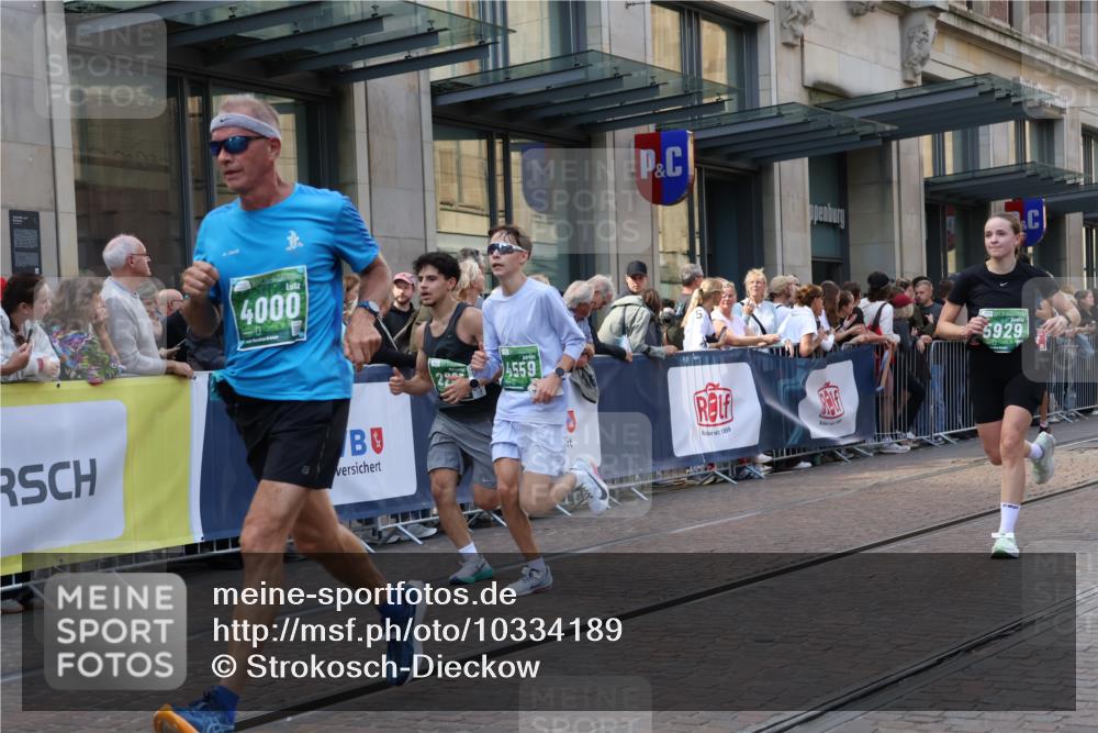 13.09.2026 - 21. swb-Marathon Bremen Strokosch-Dieckow http://msf.ph/oto/10334189 13.09.2026 13:24:05 Ziel 776, 789, 790, 909, 1250, 1582, 2295, 2491, 3375, 3524, 3994, 4000, 4559, 5012, 5208, 5481, 5572, 5668, 5669, 5928, 5929, 5953, 6080, 6105, 7059, 7069, 7081, 7156, 7568, 8082, 8310, 8415, 8784, 8881, 9087, 9264, 9573, 9676, 9916, 10069, 10071, 102, 342, 909, 1199, 2210, 2288, 2370, 2517, 2967, 3044, 3372, 4601, 4671, 5011, 5104, 5116, 5146, 5231, 5257, 5397, 5623, 6105, 6332, 6648, 6772, 7094, 7105, 7216, 7357, 7475, 7761, 8051, 8052, 8179, 10059, 10115, 13007, 13197 meine-sportfotos.de