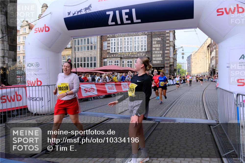 13.09.2026 - 21. swb-Marathon Bremen Tim E. http://msf.ph/oto/10334196 13.09.2026 11:06:00 Ziel 10168, 10238, 10259, 10260, 10305, 10457, 10864, 11024, 11520, 11724, 11791, 11892, 11947, 12156, 12273, 12330, 12362, 12378, 12501, 12523, 12528, 12773 meine-sportfotos.de