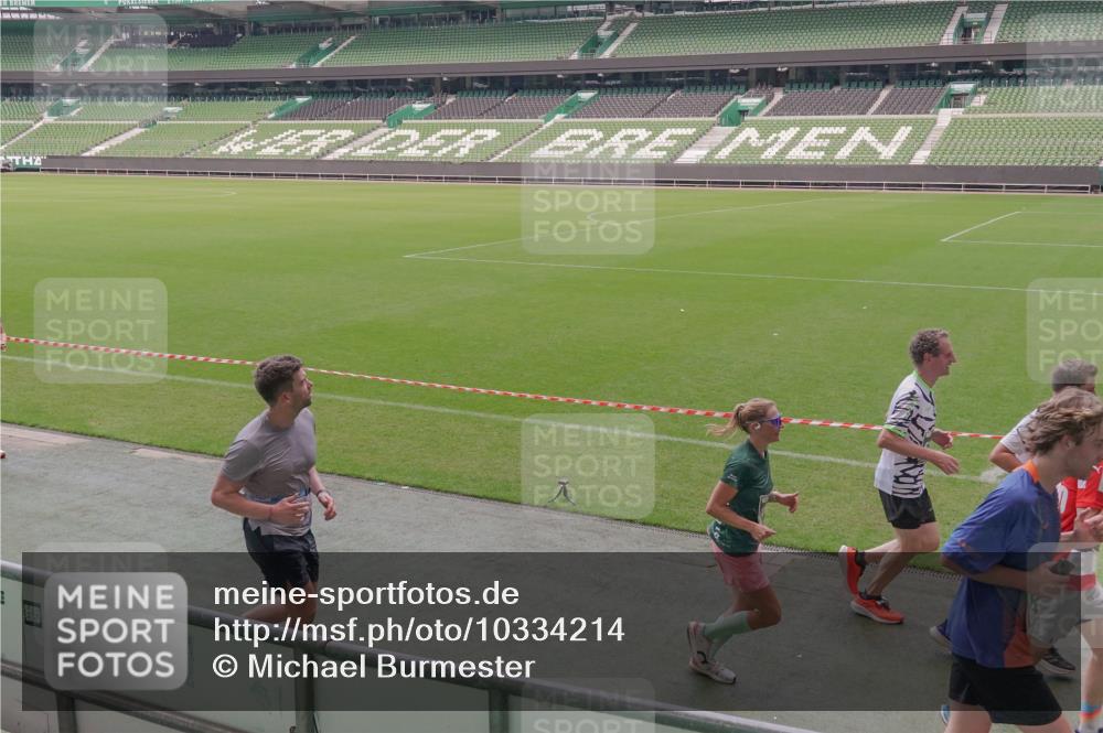 13.09.2026 - 21. swb-Marathon Bremen Michael Burmester http://msf.ph/oto/10334214 13.09.2026 13:07:42 Laufen im Stadion 132, 156, 303, 310, 372, 489, 551, 607, 682, 716, 800, 808, 809, 831, 834, 846, 884, 911, 922, 1083, 1173, 1189, 1205, 1210, 1285, 1289, 1322, 1364, 1365, 1369, 1387, 1395, 1437, 1532, 1545, 1559, 1574, 1600, 1688, 1823, 1831, 1841, 1848, 1854, 1871, 1899, 1909, 1926, 1938, 2003, 2041, 2070, 2090, 2215, 2219, 2229, 2275, 2283, 2318, 2356, 2366, 2405, 2440, 2492, 2565, 2611, 2635, 2699, 2707, 2721, 2727, 2731, 2755, 2782, 2802, 2818, 2831, 2866, 2902, 2911, 2949, 2960, 3067 meine-sportfotos.de