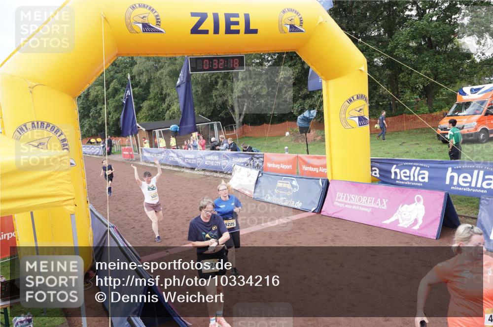 13.09.2026 - Airport Race Dennis Weichert http://msf.ph/oto/10334216 13.09.2026 10:32:52 Ziel 4166, 5019, 5223, 5225, 5324 meine-sportfotos.de