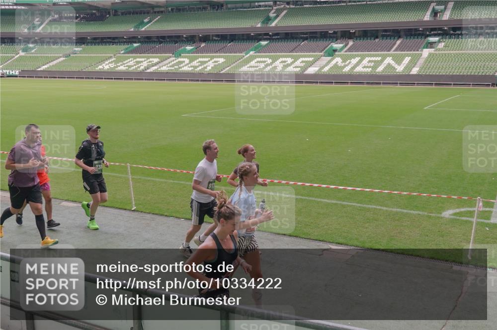 13.09.2026 - 21. swb-Marathon Bremen Michael Burmester http://msf.ph/oto/10334222 13.09.2026 13:07:44 Laufen im Stadion 132, 156, 303, 310, 372, 489, 551, 607, 682, 716, 800, 808, 809, 831, 834, 846, 884, 911, 922, 1083, 1173, 1189, 1205, 1210, 1285, 1289, 1322, 1364, 1365, 1369, 1387, 1395, 1437, 1532, 1545, 1559, 1574, 1600, 1688, 1823, 1831, 1841, 1848, 1854, 1871, 1899, 1909, 1926, 1938, 2003, 2041, 2070, 2090, 2215, 2219, 2229, 2275, 2283, 2318, 2356, 2366, 2405, 2440, 2492, 2565, 2611, 2635, 2699, 2707, 2721, 2727, 2731, 2755, 2782, 2802, 2818, 2831, 2866, 2902, 2911, 2949, 2960, 3067 meine-sportfotos.de