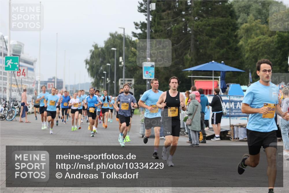 13.09.2026 - Kiel Lauf Andreas Tolksdorf http://msf.ph/oto/10334229 13.09.2026 09:52:14 Kiellinie 3, 34, 83, 11169, 6156, 3549 meine-sportfotos.de