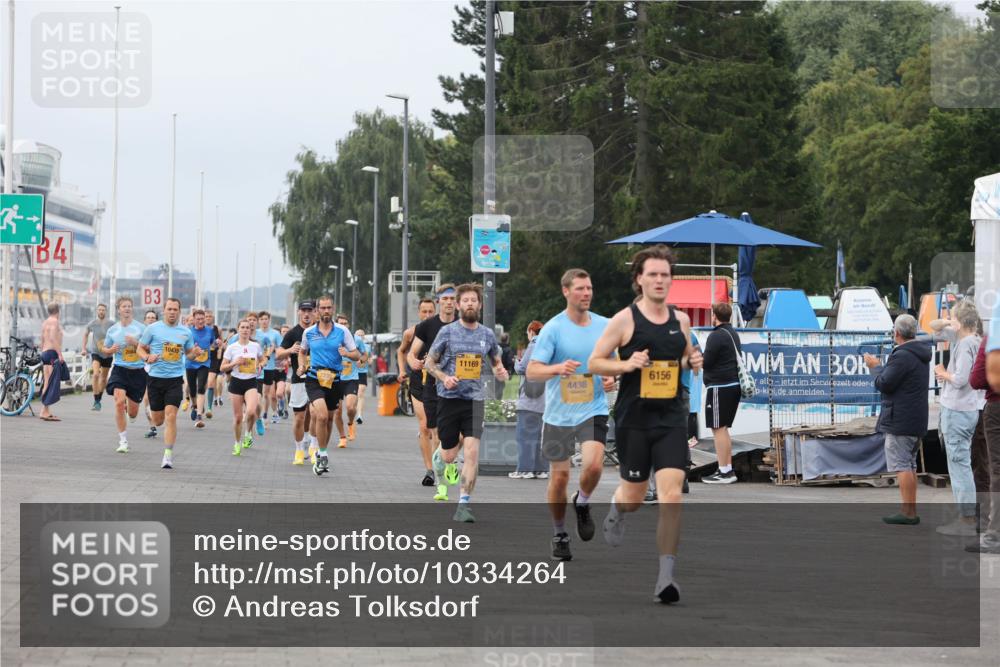 13.09.2026 - Kiel Lauf Andreas Tolksdorf http://msf.ph/oto/10334264 13.09.2026 09:52:14 Kiellinie 4, 3, 10435, 11169, 6156, 4438 meine-sportfotos.de