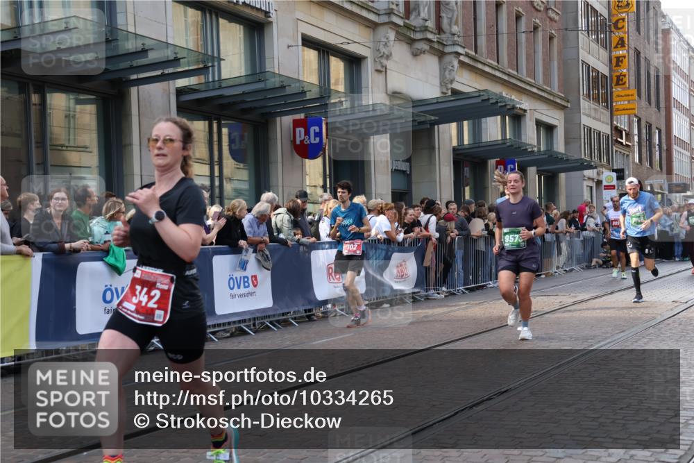13.09.2026 - 21. swb-Marathon Bremen Strokosch-Dieckow http://msf.ph/oto/10334265 13.09.2026 13:24:07 Ziel 776, 789, 790, 1250, 1582, 2295, 2491, 3375, 3524, 3994, 4000, 4559, 5012, 5208, 5572, 5668, 5669, 5928, 5929, 5953, 6080, 7069, 7081, 7156, 7568, 8310, 8415, 8636, 8784, 8881, 9087, 9264, 9573, 9676, 9916, 10069, 10071, 10097, 102, 342, 776, 909, 1199, 2210, 2288, 2370, 2517, 2967, 3044, 3372, 4671, 5011, 5104, 5116, 5146, 5208, 5257, 5397, 5481, 5623, 6105, 6332, 6648, 6772, 7059, 7094, 7105, 7357, 7475, 7761, 8051, 8052, 8082, 8179, 9087, 10059, 10115, 13007, 13197 meine-sportfotos.de