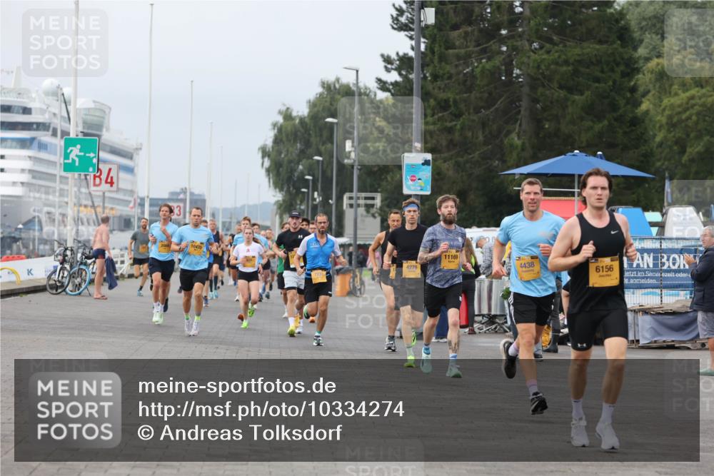 13.09.2026 - Kiel Lauf Andreas Tolksdorf http://msf.ph/oto/10334274 13.09.2026 09:52:15 Kiellinie 4, 2084, 10435, 4278, 11169, 4438, 6156 meine-sportfotos.de