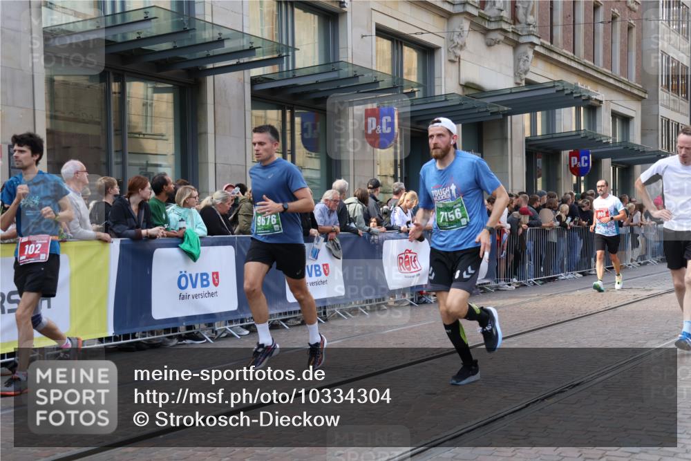 13.09.2026 - 21. swb-Marathon Bremen Strokosch-Dieckow http://msf.ph/oto/10334304 13.09.2026 13:24:09 Ziel 789, 790, 1250, 1582, 2295, 2491, 3375, 3524, 3994, 4000, 4559, 5572, 5668, 5669, 5928, 5929, 5953, 6080, 7069, 7081, 7156, 7568, 8310, 8415, 8636, 8784, 8881, 9264, 9573, 9676, 9916, 10069, 10071, 10097, 102, 342, 776, 909, 1199, 2210, 2288, 2370, 2517, 2967, 3044, 3372, 4671, 5012, 5104, 5146, 5208, 5257, 5397, 5481, 5623, 5928, 6105, 6332, 6772, 7059, 7094, 7105, 7357, 7475, 7761, 8051, 8052, 8082, 8179, 9087, 9916, 10059, 10115, 13007, 13197 meine-sportfotos.de