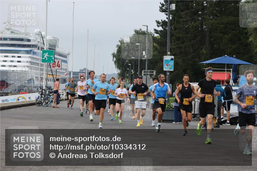 13.09.2026 - Kiel Lauf Andreas Tolksdorf http://msf.ph/oto/10334312 13.09.2026 09:52:16 Kiellinie 4, 10435, 17, 12738, 7233, 1800, 4278, 11169 meine-sportfotos.de