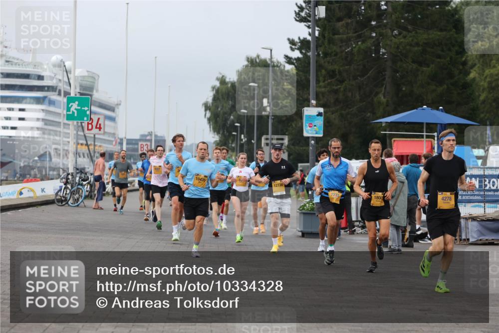 13.09.2026 - Kiel Lauf Andreas Tolksdorf http://msf.ph/oto/10334328 13.09.2026 09:52:17 Kiellinie 4, 10435, 12736, 7233, 1800, 4278 meine-sportfotos.de