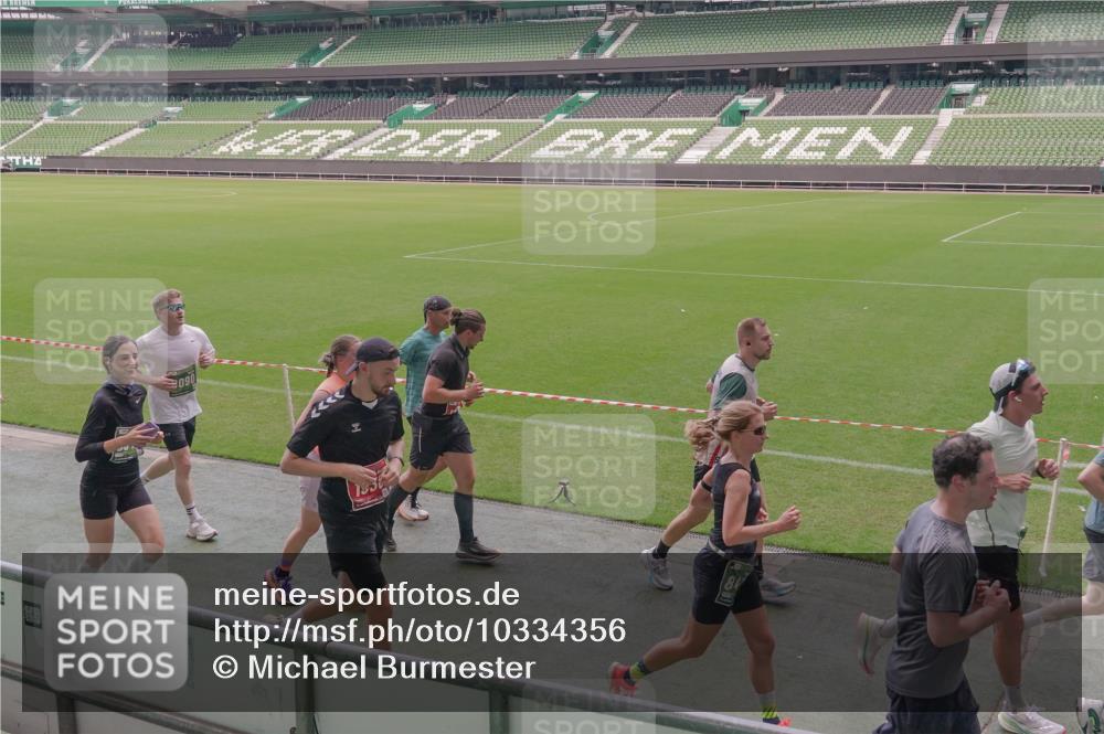 13.09.2026 - 21. swb-Marathon Bremen Michael Burmester http://msf.ph/oto/10334356 13.09.2026 13:07:58 Laufen im Stadion 132, 156, 310, 372, 489, 551, 607, 682, 716, 800, 808, 809, 831, 834, 846, 884, 911, 922, 1083, 1124, 1173, 1189, 1205, 1210, 1285, 1289, 1322, 1364, 1369, 1387, 1395, 1437, 1532, 1545, 1559, 1600, 1688, 1831, 1841, 1848, 1854, 1871, 1899, 1926, 1938, 2003, 2041, 2070, 2090, 2215, 2219, 2229, 2283, 2318, 2366, 2380, 2405, 2440, 2467, 2492, 2565, 2611, 2635, 2699, 2707, 2721, 2727, 2731, 2755, 2782, 2802, 2818, 2823, 2831, 2841, 2866, 2897, 2911, 2930, 2949, 2960, 3067 meine-sportfotos.de