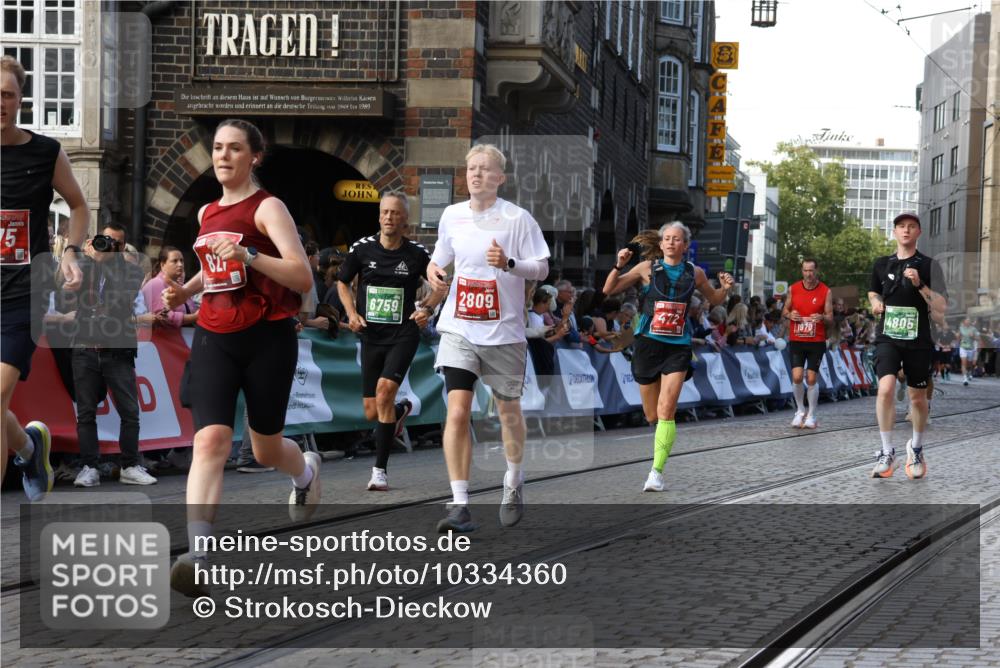 13.09.2026 - 21. swb-Marathon Bremen Strokosch-Dieckow http://msf.ph/oto/10334360 13.09.2026 13:17:12 Ziel 385, 472, 675, 696, 734, 827, 1970, 2319, 2473, 2809, 3706, 3716, 3961, 4135, 4137, 4485, 5772, 6049, 6531, 6535, 6704, 6819, 7297, 7387, 842, 3148, 4805, 6095, 6734, 6759, 6803, 8532, 8714 meine-sportfotos.de