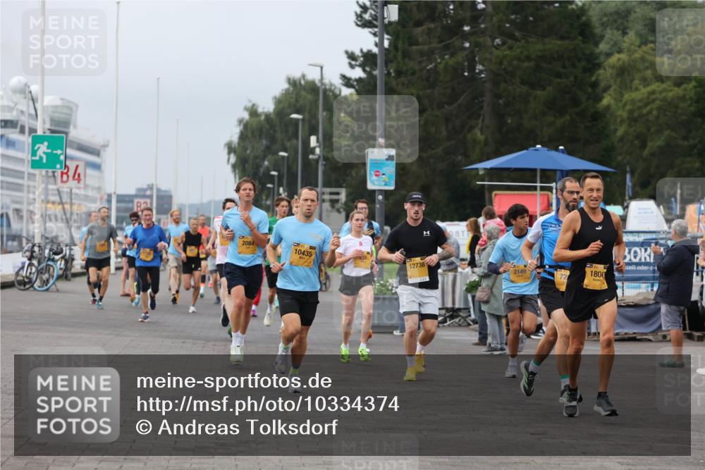 13.09.2026 - Kiel Lauf Andreas Tolksdorf http://msf.ph/oto/10334374 13.09.2026 09:52:19 Kiellinie 4, 2084, 10435, 12738, 2149, 1800, 72 meine-sportfotos.de