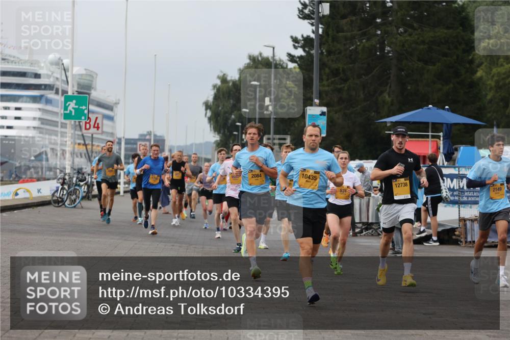 13.09.2026 - Kiel Lauf Andreas Tolksdorf http://msf.ph/oto/10334395 13.09.2026 09:52:19 Kiellinie 4, 2084, 1716, 10435, 12738, 531, 2149 meine-sportfotos.de