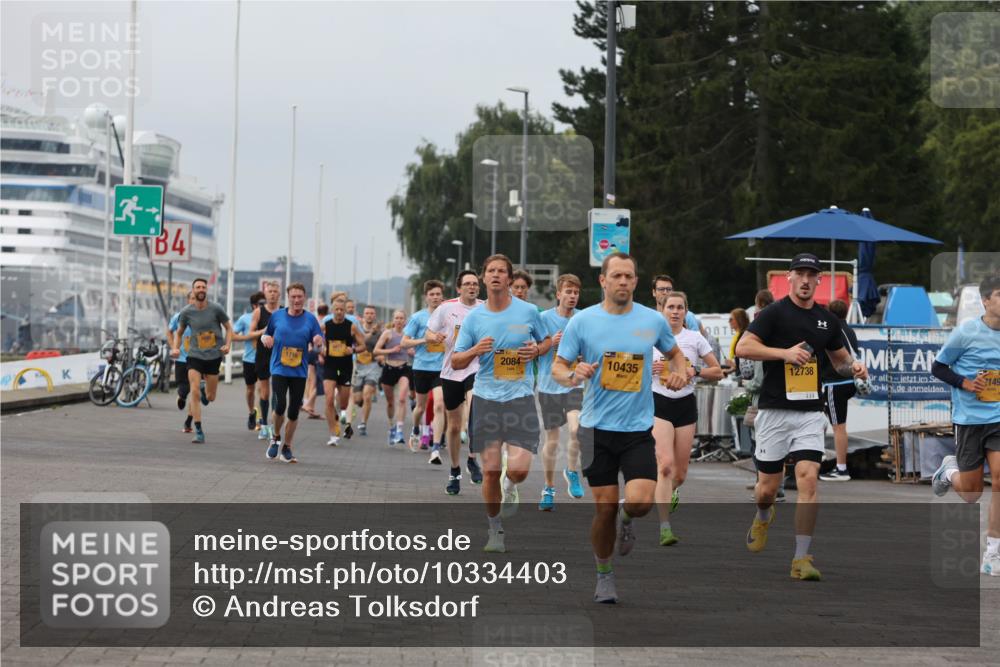 13.09.2026 - Kiel Lauf Andreas Tolksdorf http://msf.ph/oto/10334403 13.09.2026 09:52:20 Kiellinie 4, 2084, 1716, 10435, 12738, 149 meine-sportfotos.de