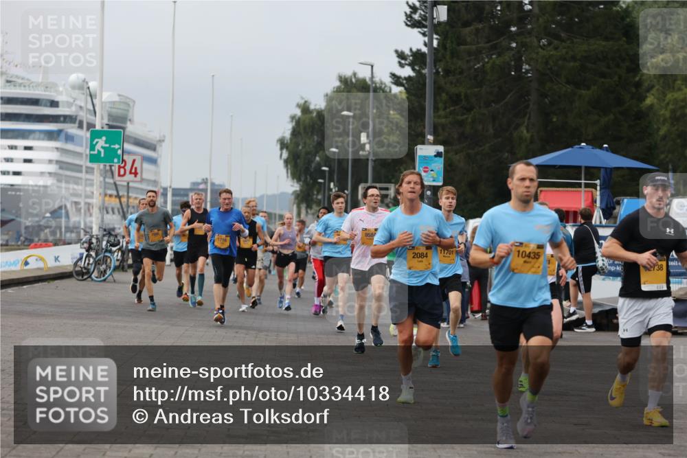 13.09.2026 - Kiel Lauf Andreas Tolksdorf http://msf.ph/oto/10334418 13.09.2026 09:52:20 Kiellinie 4, 1716, 9584, 11701, 10435, 2084, 2738 meine-sportfotos.de