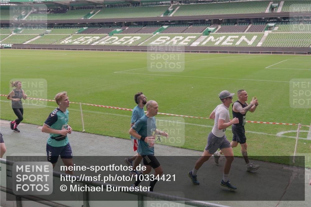 13.09.2026 - 21. swb-Marathon Bremen Michael Burmester http://msf.ph/oto/10334421 13.09.2026 13:08:03 Laufen im Stadion 132, 156, 310, 372, 489, 551, 607, 682, 716, 800, 808, 809, 831, 834, 846, 884, 911, 922, 1025, 1083, 1124, 1173, 1189, 1210, 1285, 1289, 1322, 1364, 1369, 1387, 1395, 1437, 1532, 1545, 1559, 1600, 1688, 1831, 1841, 1854, 1871, 1899, 1926, 1938, 2003, 2041, 2070, 2090, 2215, 2219, 2229, 2283, 2318, 2366, 2380, 2405, 2440, 2467, 2492, 2565, 2611, 2635, 2699, 2707, 2721, 2727, 2731, 2755, 2782, 2802, 2818, 2823, 2831, 2841, 2866, 2897, 2911, 2930, 2949, 2960, 3067 meine-sportfotos.de
