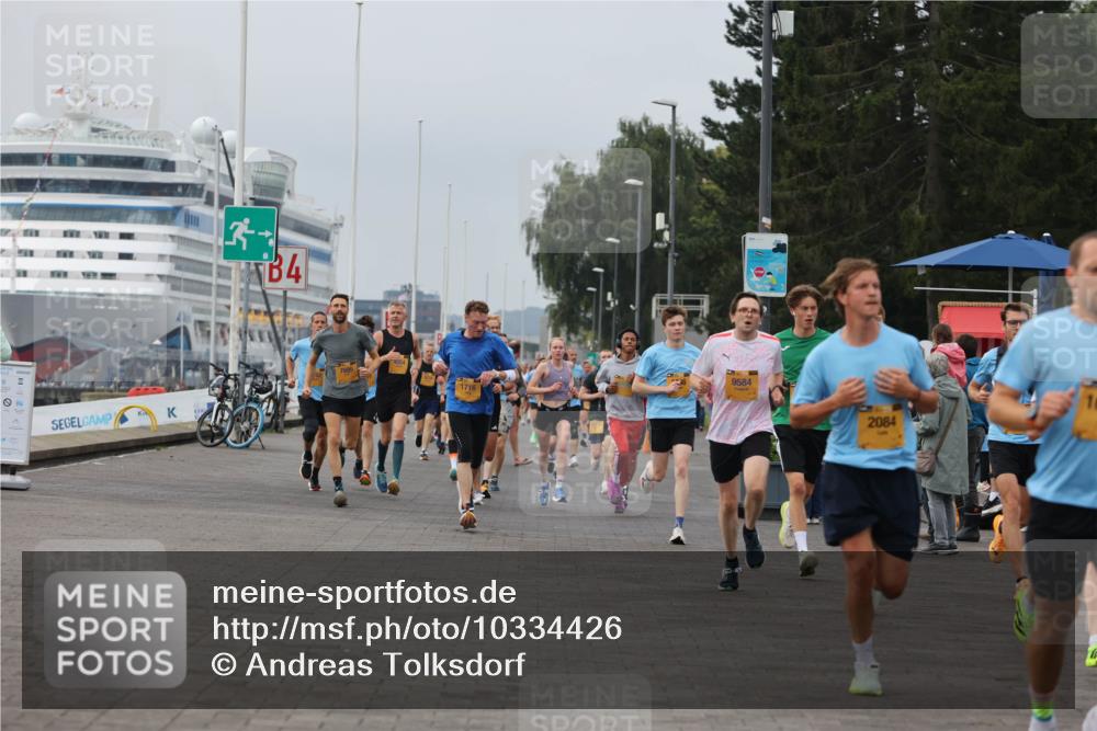 13.09.2026 - Kiel Lauf Andreas Tolksdorf http://msf.ph/oto/10334426 13.09.2026 09:52:21 Kiellinie 3, 4, 1716, 9584, 2084 meine-sportfotos.de
