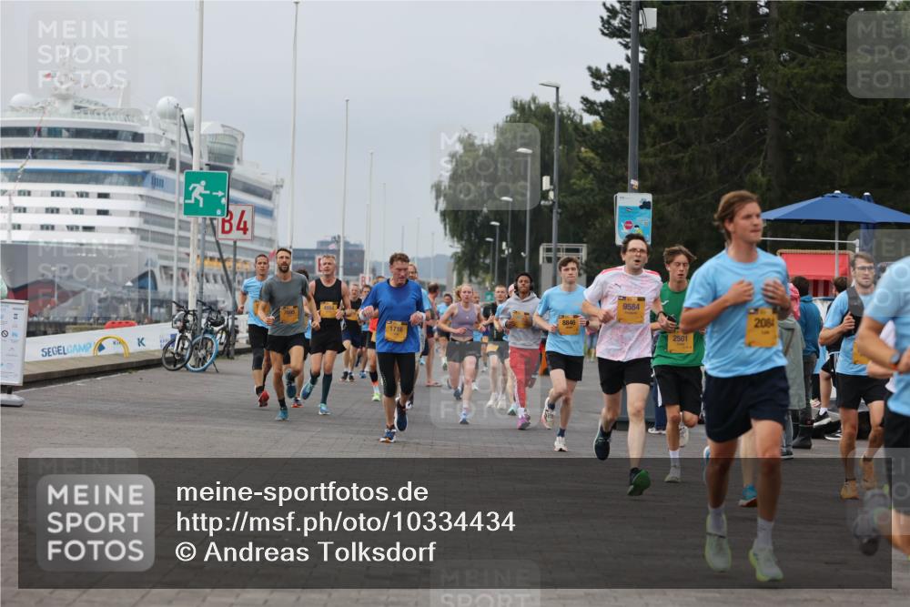 13.09.2026 - Kiel Lauf Andreas Tolksdorf http://msf.ph/oto/10334434 13.09.2026 09:52:21 Kiellinie 0, 4, 1716, 8846, 9584, 2501, 2084 meine-sportfotos.de