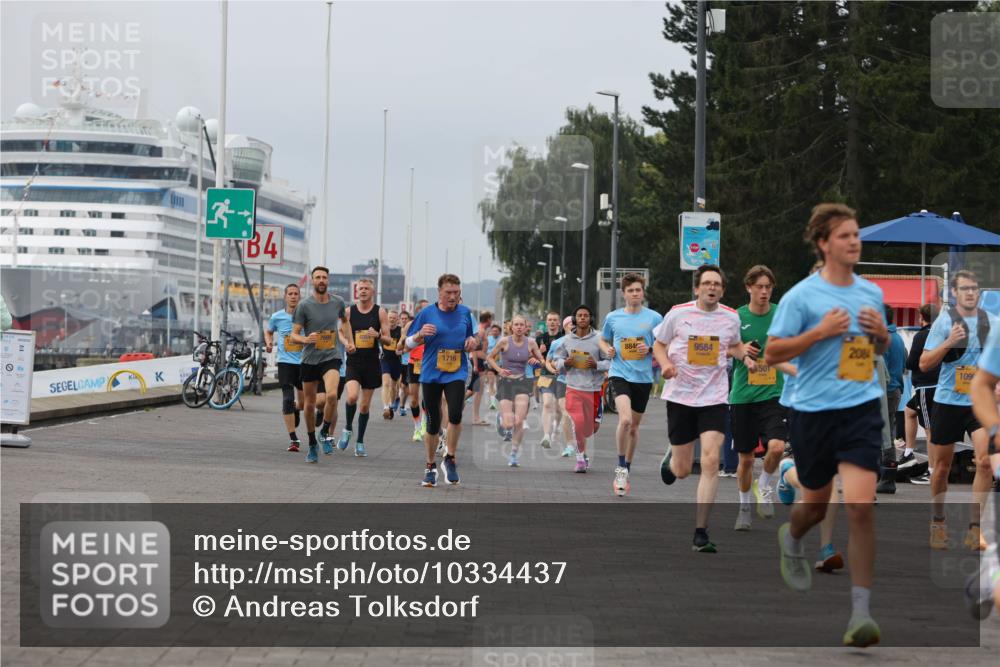 13.09.2026 - Kiel Lauf Andreas Tolksdorf http://msf.ph/oto/10334437 13.09.2026 09:52:21 Kiellinie 4, 9584, 1716, 501, 2084, 109 meine-sportfotos.de