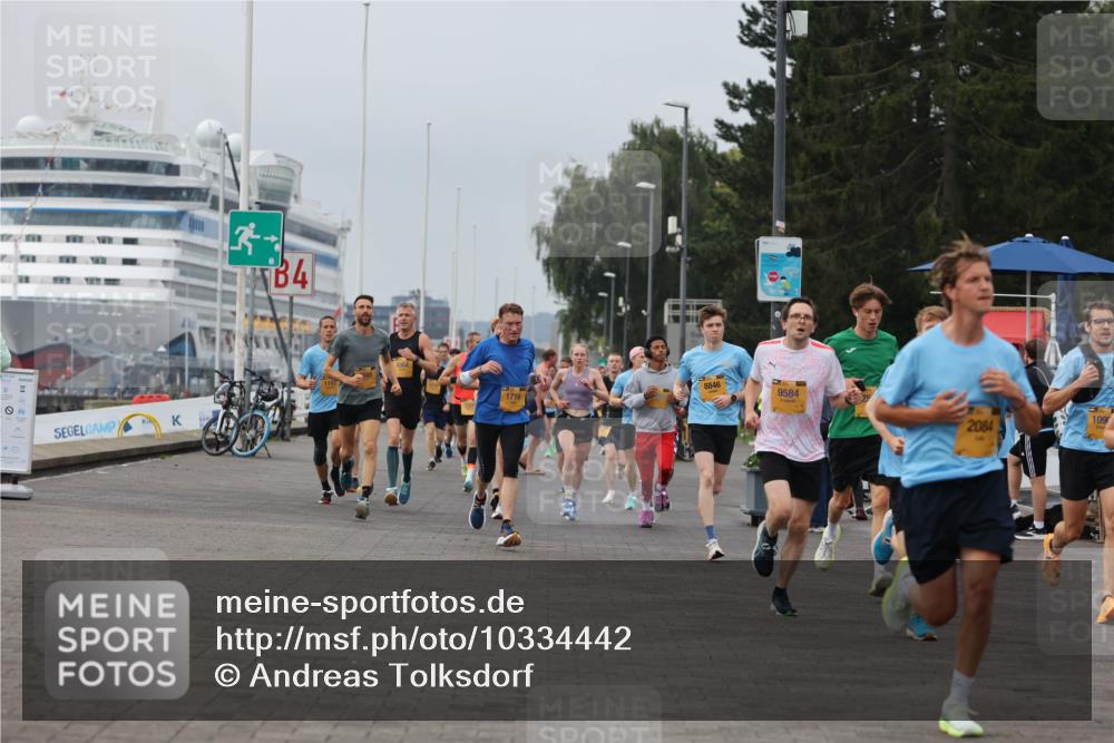 13.09.2026 - Kiel Lauf Andreas Tolksdorf http://msf.ph/oto/10334442 13.09.2026 09:52:21 Kiellinie 3, 4, 8846, 1716, 9584, 109, 2084 meine-sportfotos.de