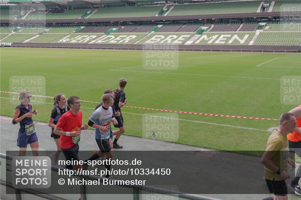 13.09.2026 - 21. swb-Marathon Bremen Michael Burmester http://msf.ph/oto/10334450 13.09.2026 13:08:08 Laufen im Stadion 132, 156, 489, 551, 607, 682, 716, 800, 808, 809, 831, 834, 846, 884, 911, 922, 1025, 1124, 1173, 1189, 1210, 1285, 1289, 1322, 1364, 1369, 1387, 1395, 1398, 1532, 1559, 1600, 1688, 1831, 1841, 1854, 1871, 1899, 1926, 1938, 2003, 2041, 2070, 2090, 2215, 2219, 2229, 2283, 2318, 2366, 2380, 2405, 2413, 2440, 2467, 2492, 2565, 2611, 2635, 2699, 2707, 2721, 2727, 2731, 2755, 2782, 2802, 2818, 2823, 2831, 2841, 2866, 2897, 2911, 2930, 2949, 2960, 3067 meine-sportfotos.de