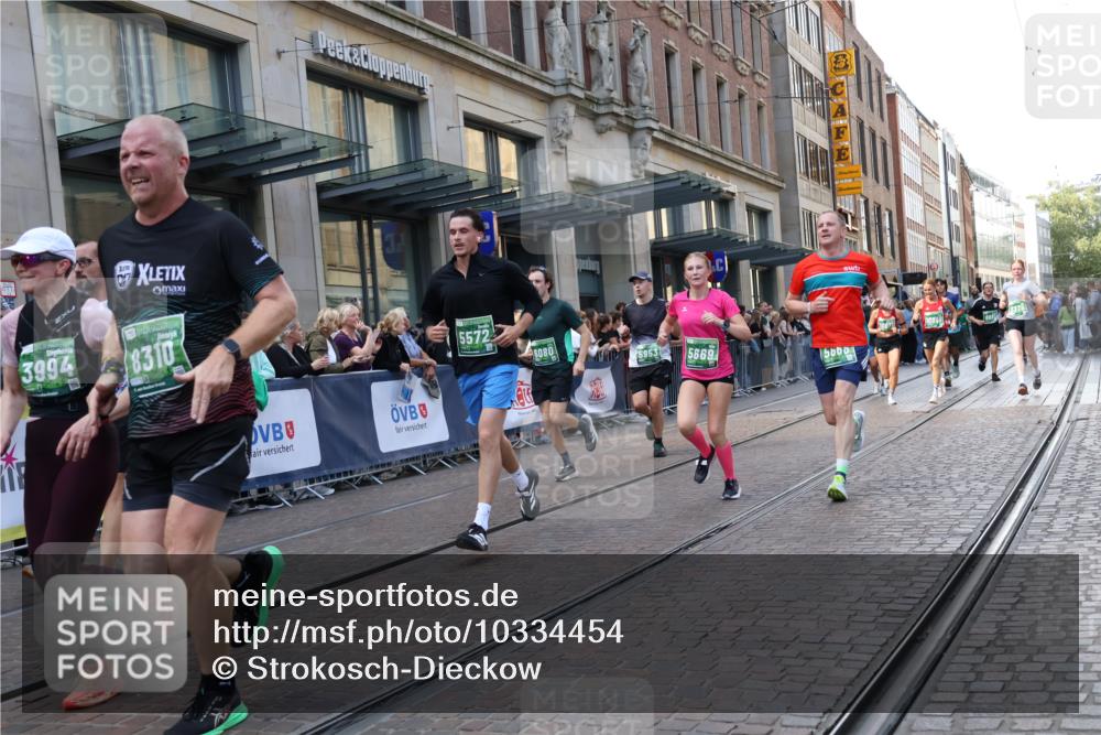13.09.2026 - 21. swb-Marathon Bremen Strokosch-Dieckow http://msf.ph/oto/10334454 13.09.2026 13:24:14 Ziel 282, 789, 790, 1250, 1516, 1582, 2280, 3375, 3524, 3994, 4000, 4277, 5328, 5572, 5668, 5669, 5929, 5953, 6080, 6626, 7156, 7568, 8310, 8415, 8636, 8784, 8881, 9264, 9541, 9573, 9676, 10069, 10071, 10097, 102, 342, 776, 909, 1199, 2210, 2295, 2370, 2491, 2517, 2967, 3044, 3372, 4559, 5012, 5104, 5146, 5208, 5257, 5397, 5481, 5623, 5928, 6105, 6772, 7059, 7069, 7081, 7094, 7105, 7357, 7761, 8051, 8052, 8082, 8179, 9087, 9916, 10059, 13007 meine-sportfotos.de