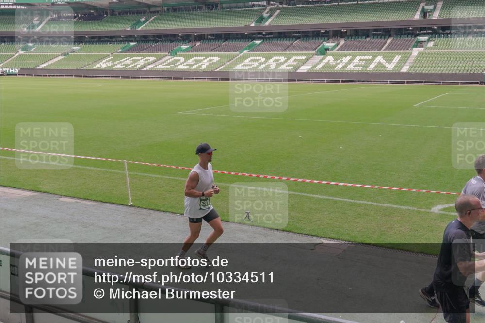 13.09.2026 - 21. swb-Marathon Bremen Michael Burmester http://msf.ph/oto/10334511 13.09.2026 13:08:19 Laufen im Stadion 132, 156, 489, 549, 551, 607, 625, 682, 716, 800, 808, 809, 834, 846, 884, 911, 922, 1025, 1124, 1150, 1173, 1189, 1210, 1285, 1289, 1322, 1364, 1369, 1387, 1395, 1398, 1532, 1559, 1600, 1688, 1831, 1841, 1854, 1871, 1880, 1899, 1926, 1938, 2003, 2041, 2070, 2215, 2219, 2229, 2283, 2318, 2366, 2380, 2405, 2413, 2429, 2440, 2467, 2492, 2565, 2611, 2635, 2692, 2699, 2721, 2727, 2731, 2755, 2782, 2802, 2818, 2823, 2831, 2841, 2866, 2897, 2911, 2930, 2941, 2949, 2960, 3067 meine-sportfotos.de