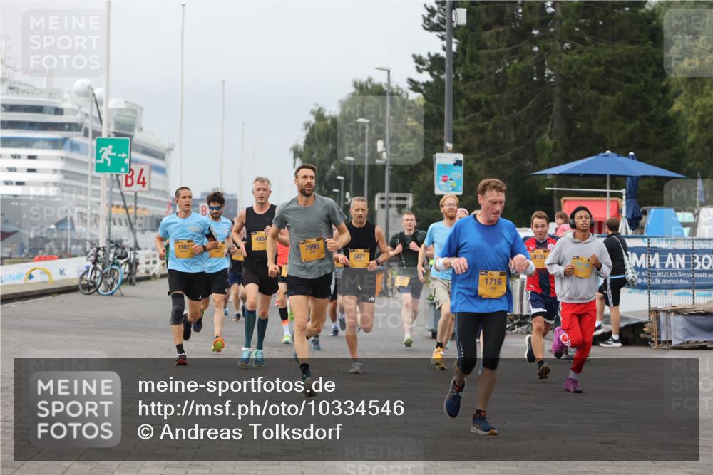 13.09.2026 - Kiel Lauf Andreas Tolksdorf http://msf.ph/oto/10334546 13.09.2026 09:52:25 Kiellinie 4, 1102, 4054, 7595, 6421, 1716, 9105 meine-sportfotos.de