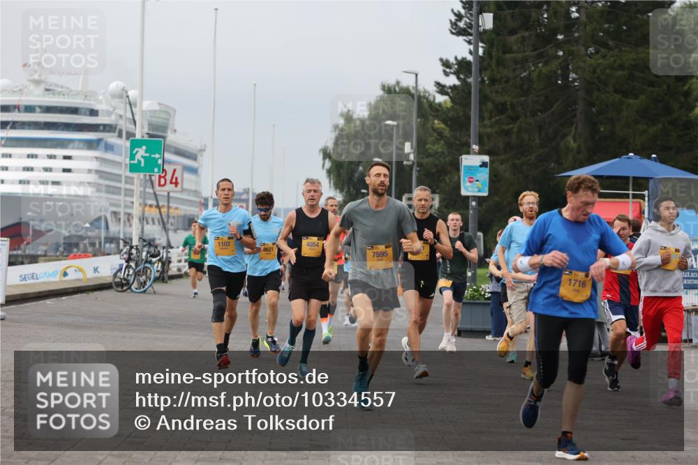 13.09.2026 - Kiel Lauf Andreas Tolksdorf http://msf.ph/oto/10334557 13.09.2026 09:52:25 Kiellinie 4, 1102, 4054, 8621, 7595, 1716 meine-sportfotos.de
