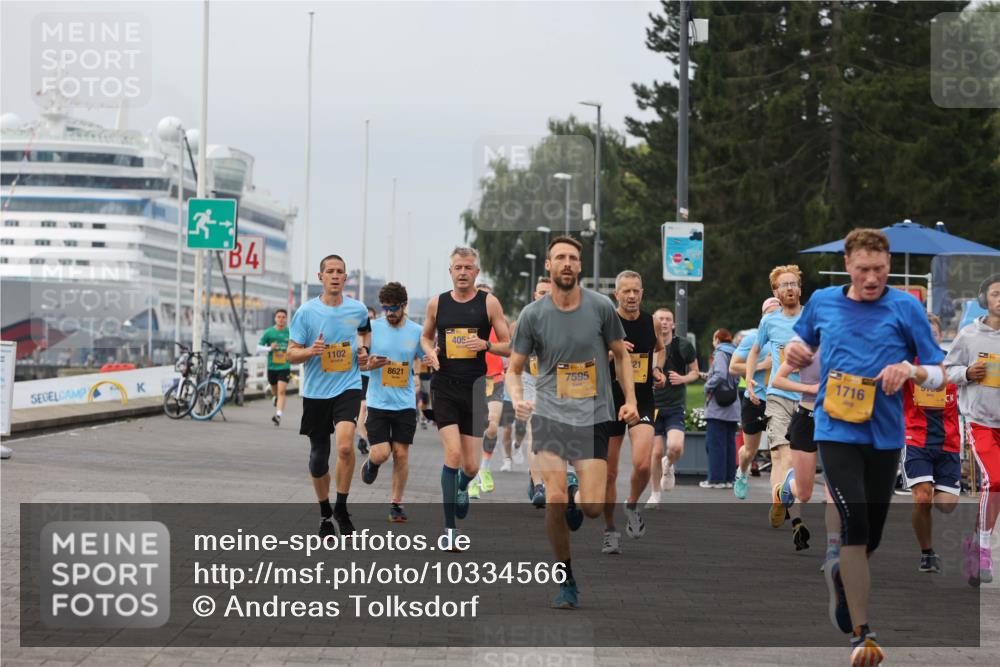 13.09.2026 - Kiel Lauf Andreas Tolksdorf http://msf.ph/oto/10334566 13.09.2026 09:52:25 Kiellinie 4, 1102, 8621, 405, 7595, 21, 1716 meine-sportfotos.de