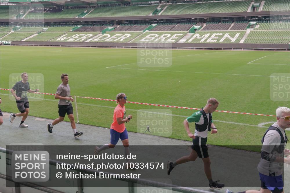 13.09.2026 - 21. swb-Marathon Bremen Michael Burmester http://msf.ph/oto/10334574 13.09.2026 13:08:30 Laufen im Stadion 132, 156, 489, 549, 551, 563, 607, 625, 682, 800, 808, 809, 813, 834, 846, 884, 911, 1025, 1072, 1124, 1150, 1173, 1189, 1210, 1285, 1289, 1322, 1364, 1387, 1395, 1398, 1532, 1559, 1600, 1688, 1831, 1841, 1854, 1880, 1899, 1926, 1938, 2003, 2041, 2070, 2208, 2215, 2219, 2229, 2243, 2283, 2318, 2366, 2380, 2405, 2413, 2429, 2441, 2467, 2492, 2565, 2611, 2635, 2692, 2727, 2731, 2755, 2782, 2802, 2823, 2831, 2841, 2866, 2897, 2911, 2930, 2941, 2949, 2960, 3067, 3437 meine-sportfotos.de
