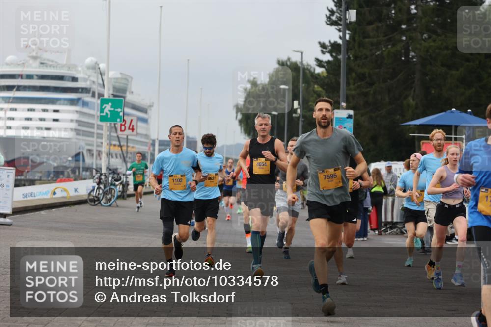 13.09.2026 - Kiel Lauf Andreas Tolksdorf http://msf.ph/oto/10334578 13.09.2026 09:52:26 Kiellinie 3, 84, 1102, 8621, 4054, 39, 7595 meine-sportfotos.de