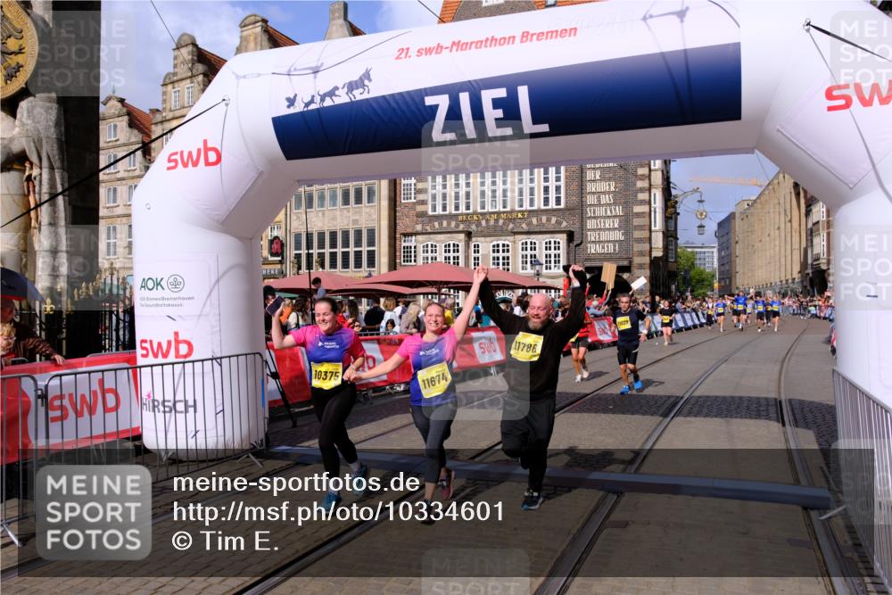 13.09.2026 - 21. swb-Marathon Bremen Tim E. http://msf.ph/oto/10334601 13.09.2026 11:06:25 Ziel 10204, 10375, 10619, 10662, 11029, 11132, 11156, 11460, 11674, 11690, 11775, 11786, 12186, 12486 meine-sportfotos.de
