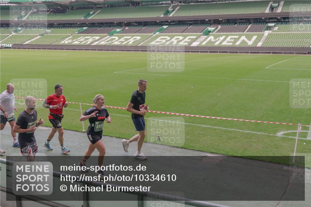 13.09.2026 - 21. swb-Marathon Bremen Michael Burmester http://msf.ph/oto/10334610 13.09.2026 13:08:37 Laufen im Stadion 132, 383, 489, 532, 549, 551, 563, 607, 625, 682, 800, 808, 809, 813, 834, 846, 884, 911, 1025, 1072, 1124, 1150, 1173, 1189, 1210, 1285, 1289, 1322, 1364, 1387, 1395, 1398, 1532, 1559, 1600, 1688, 1831, 1841, 1854, 1880, 1899, 1926, 2003, 2041, 2070, 2208, 2215, 2229, 2243, 2283, 2318, 2366, 2380, 2405, 2413, 2429, 2441, 2467, 2492, 2565, 2611, 2635, 2692, 2727, 2731, 2755, 2782, 2802, 2823, 2831, 2841, 2866, 2897, 2930, 2931, 2941, 2949, 3067, 3437, 3857 meine-sportfotos.de
