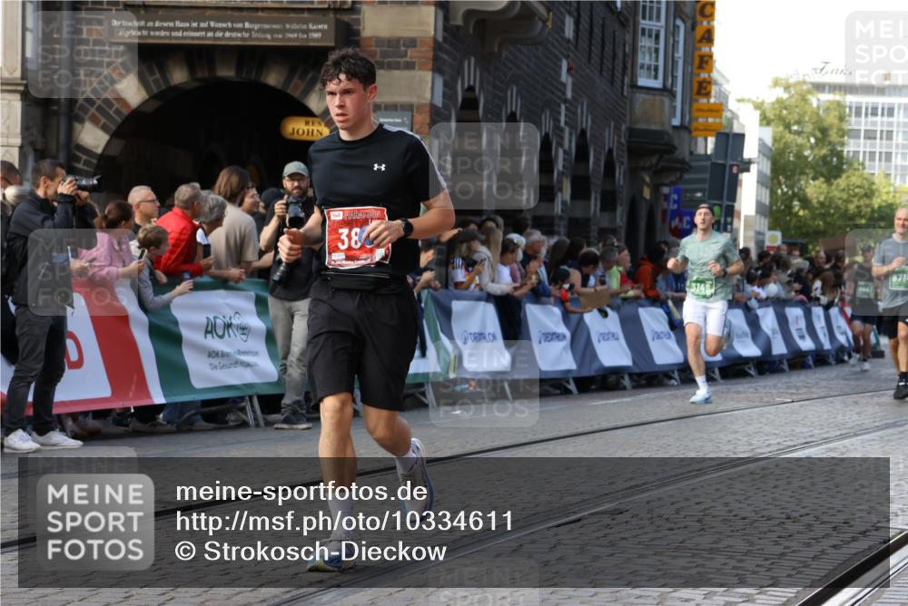 13.09.2026 - 21. swb-Marathon Bremen Strokosch-Dieckow http://msf.ph/oto/10334611 13.09.2026 13:17:20 Ziel 385, 1970, 2052, 2319, 3246, 3706, 3961, 4137, 4156, 6049, 6624, 6704, 6819, 6953, 7284, 7297, 7387, 8111, 8418, 8858, 560, 2008, 3148, 4171, 5041, 5550, 6803, 7901, 8100, 8250, 8253, 8446, 8532, 8714, 9075 meine-sportfotos.de