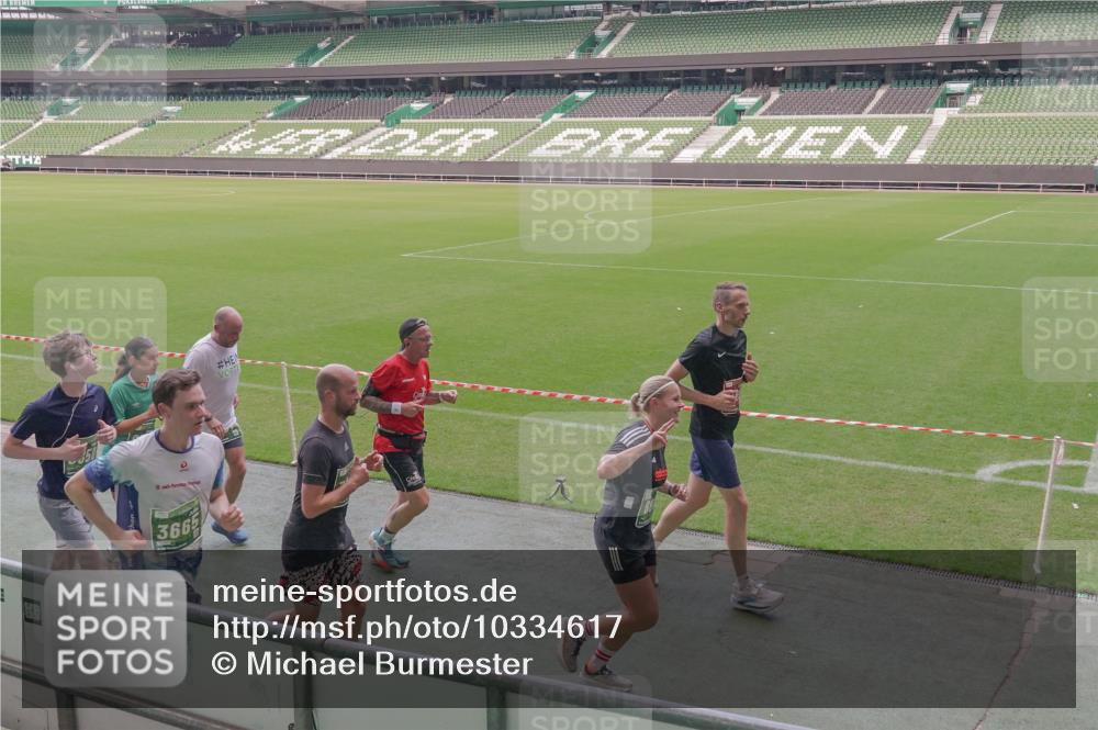 13.09.2026 - 21. swb-Marathon Bremen Michael Burmester http://msf.ph/oto/10334617 13.09.2026 13:08:38 Laufen im Stadion 132, 383, 489, 532, 549, 551, 563, 607, 625, 682, 800, 808, 809, 813, 834, 846, 884, 911, 1025, 1072, 1124, 1150, 1173, 1189, 1210, 1285, 1289, 1322, 1364, 1387, 1395, 1398, 1532, 1559, 1600, 1688, 1831, 1841, 1854, 1880, 1899, 1926, 2003, 2041, 2070, 2208, 2215, 2229, 2243, 2283, 2366, 2380, 2405, 2413, 2429, 2441, 2467, 2492, 2565, 2611, 2635, 2692, 2727, 2731, 2755, 2782, 2802, 2823, 2831, 2841, 2866, 2897, 2930, 2931, 2941, 2949, 3067, 3437, 3857 meine-sportfotos.de