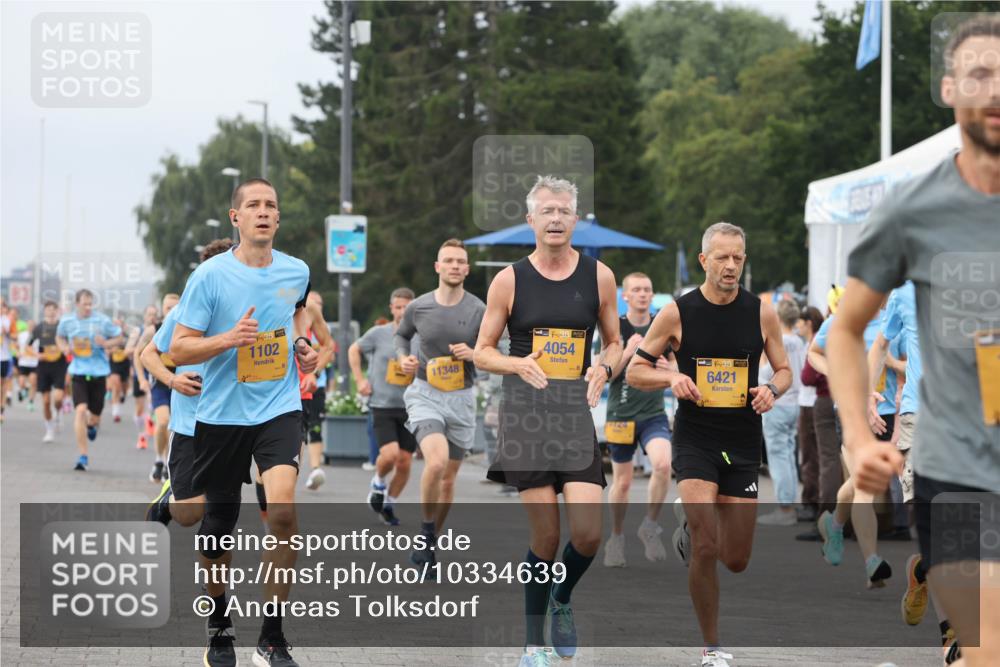 13.09.2026 - Kiel Lauf Andreas Tolksdorf http://msf.ph/oto/10334639 13.09.2026 09:52:28 Kiellinie 38, 1102, 11348, 4054, 39, 6421 meine-sportfotos.de