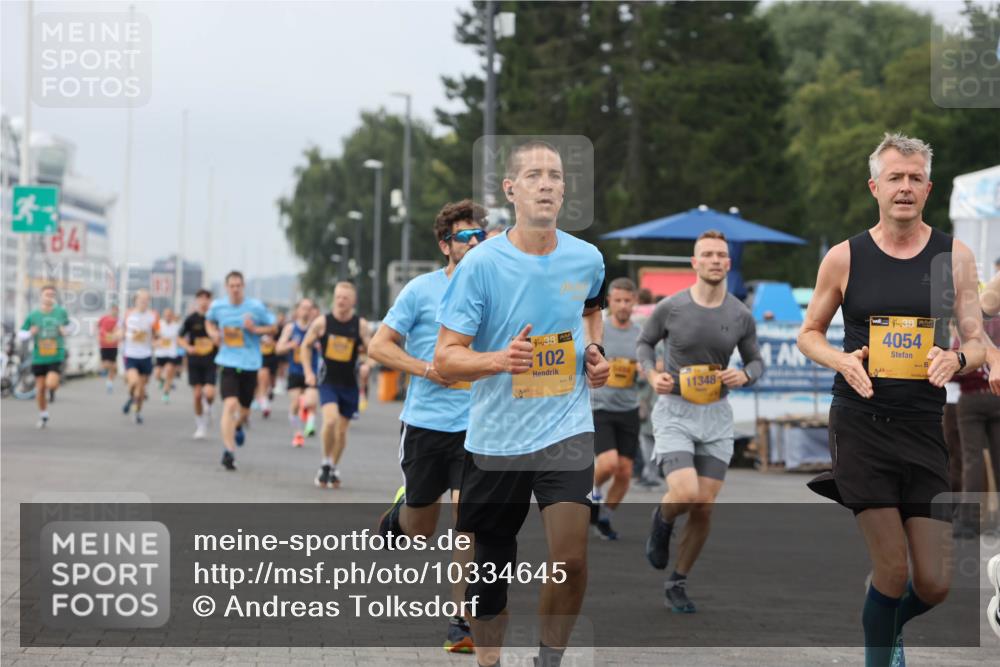 13.09.2026 - Kiel Lauf Andreas Tolksdorf http://msf.ph/oto/10334645 13.09.2026 09:52:29 Kiellinie 38, 102, 11348, 38, 4054 meine-sportfotos.de
