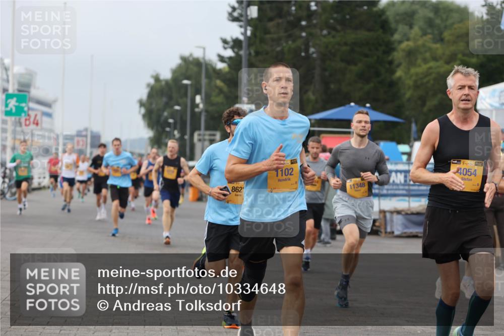 13.09.2026 - Kiel Lauf Andreas Tolksdorf http://msf.ph/oto/10334648 13.09.2026 09:52:29 Kiellinie 84, 862, 1102, 11348, 38, 4054 meine-sportfotos.de